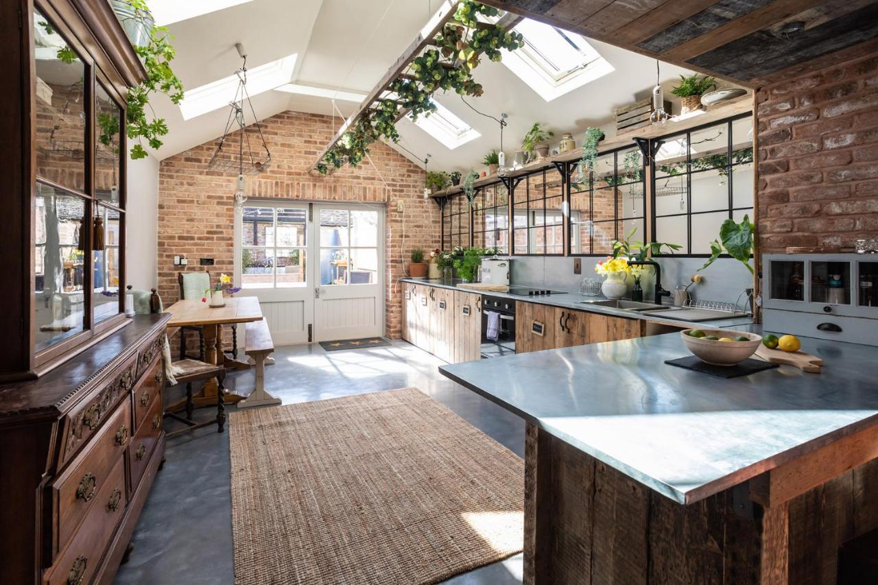 The Walled Garden At Cheshire Boutique Bathhouse Нантвич Экстерьер фото
