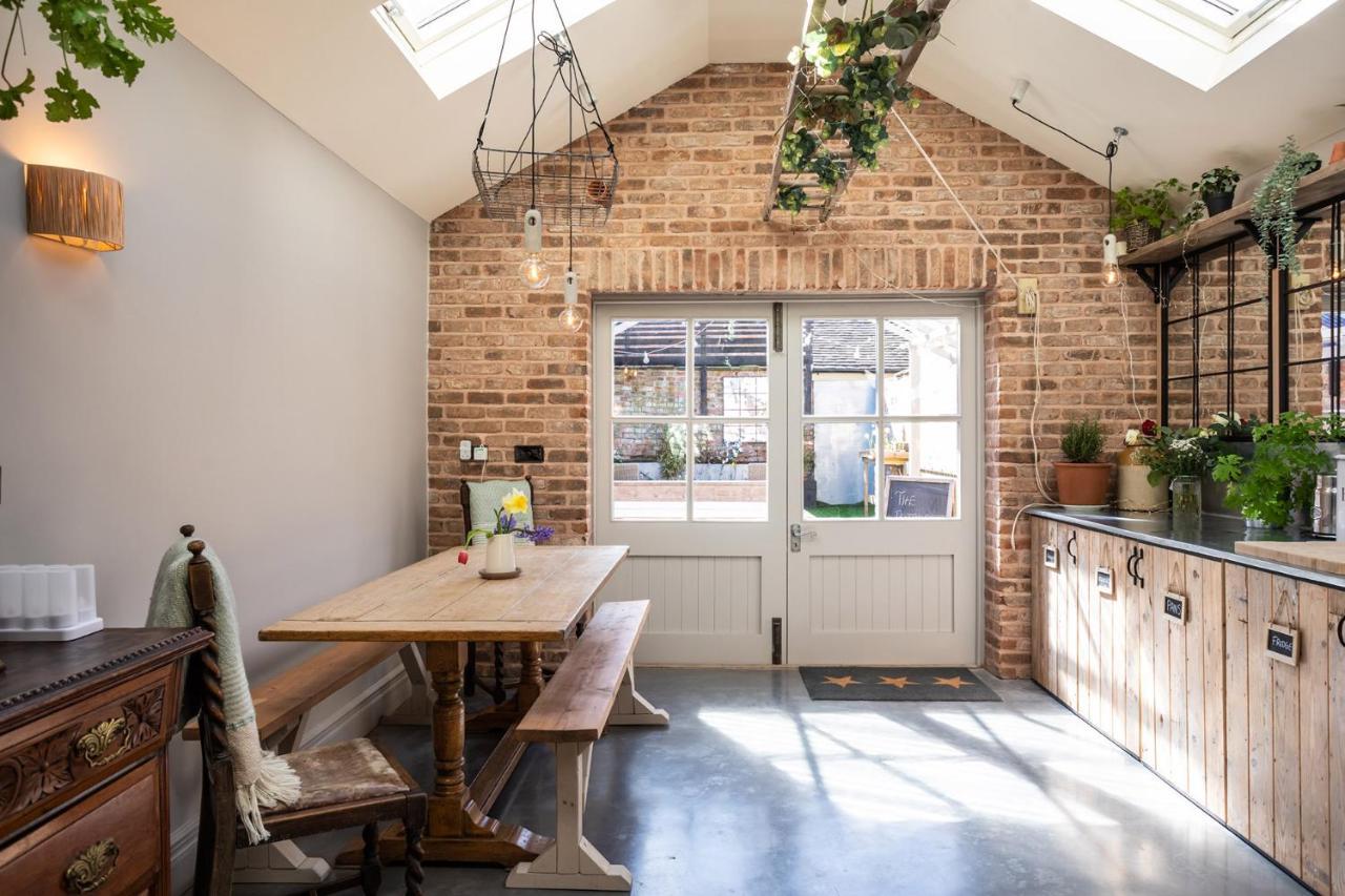 The Walled Garden At Cheshire Boutique Bathhouse Нантвич Экстерьер фото